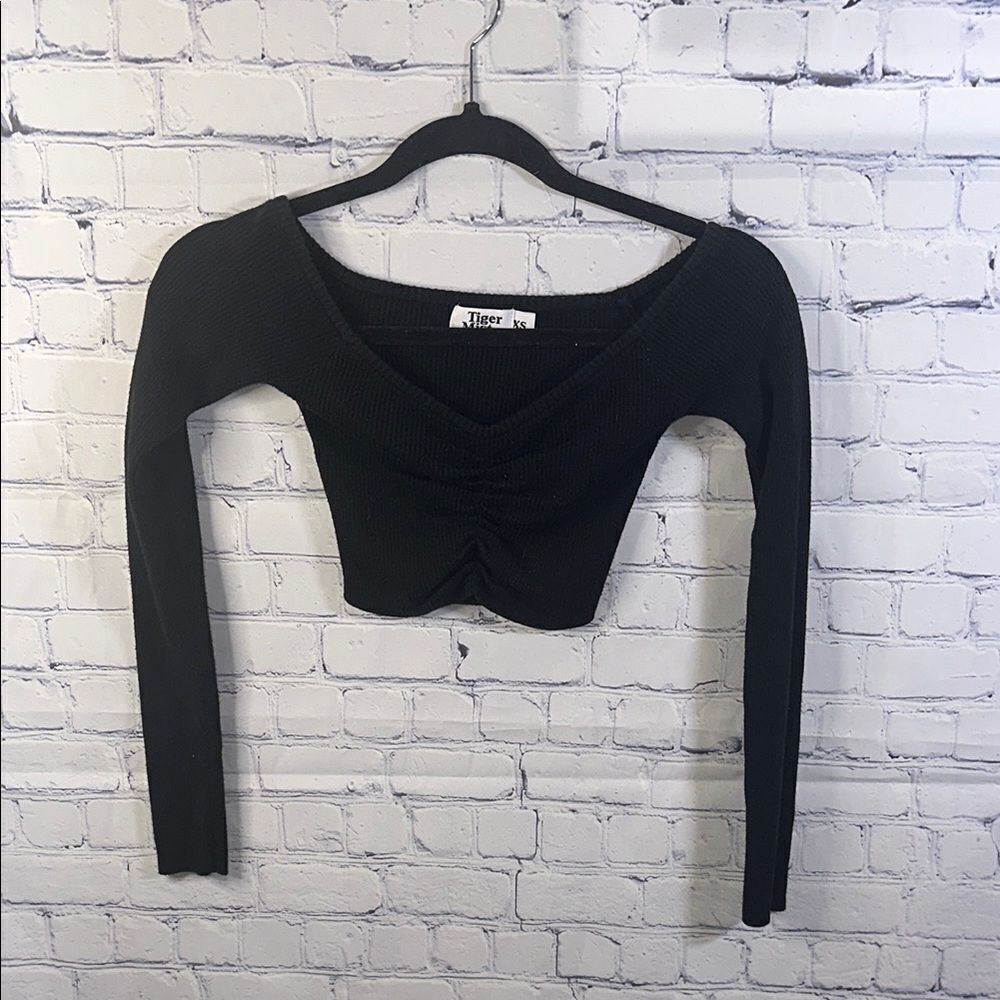 Tiger Mist Long Sleeve Black Crop Top - Size Extra Small